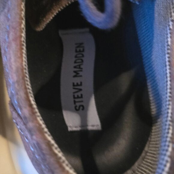 Steve Madden Plaid Oxford size 7, used